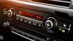 auto_dreamstime_195324719