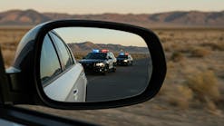 police_dreamstime_l_364017276